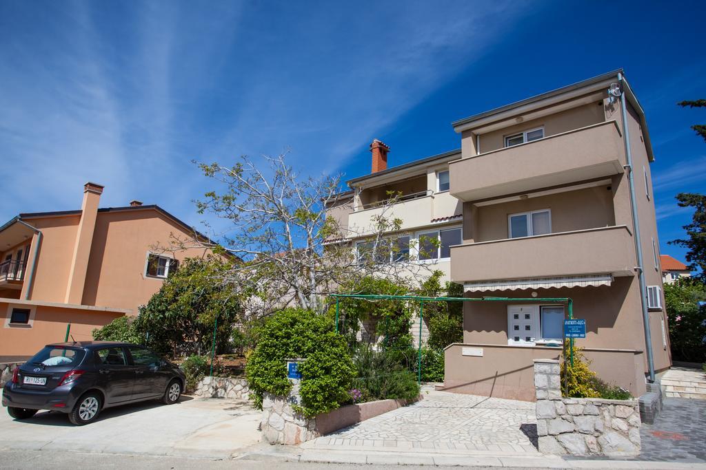 Apartment Rajci Cres Exterior photo